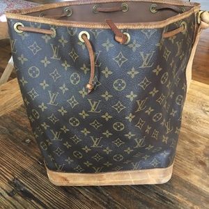Louis  Vuitton bag shoulder bag